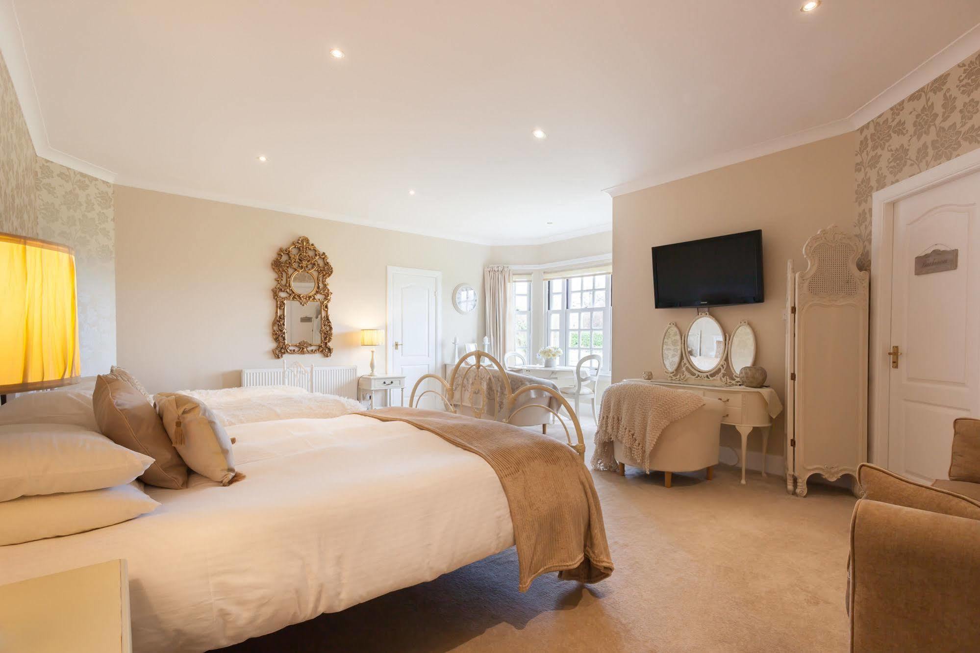 Kellerstain Stables B & B เอดินบะระ ภายนอก รูปภาพ